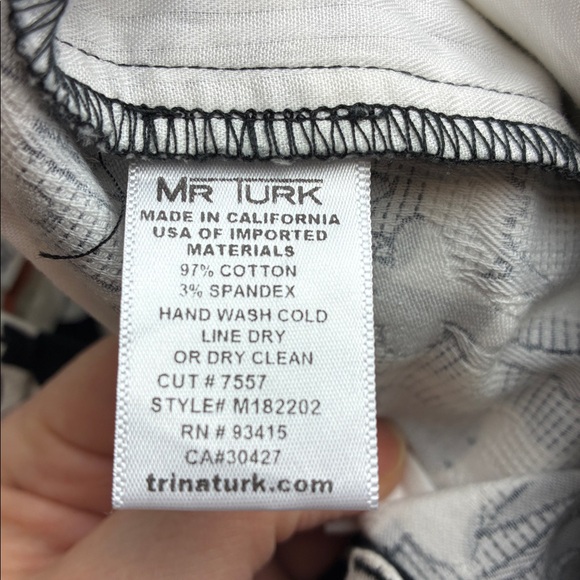 Mr Turk Shorts Black & White Mod Geometric Pattern 32” 6” Inseam Resort Preppy - Picture 6 of 15